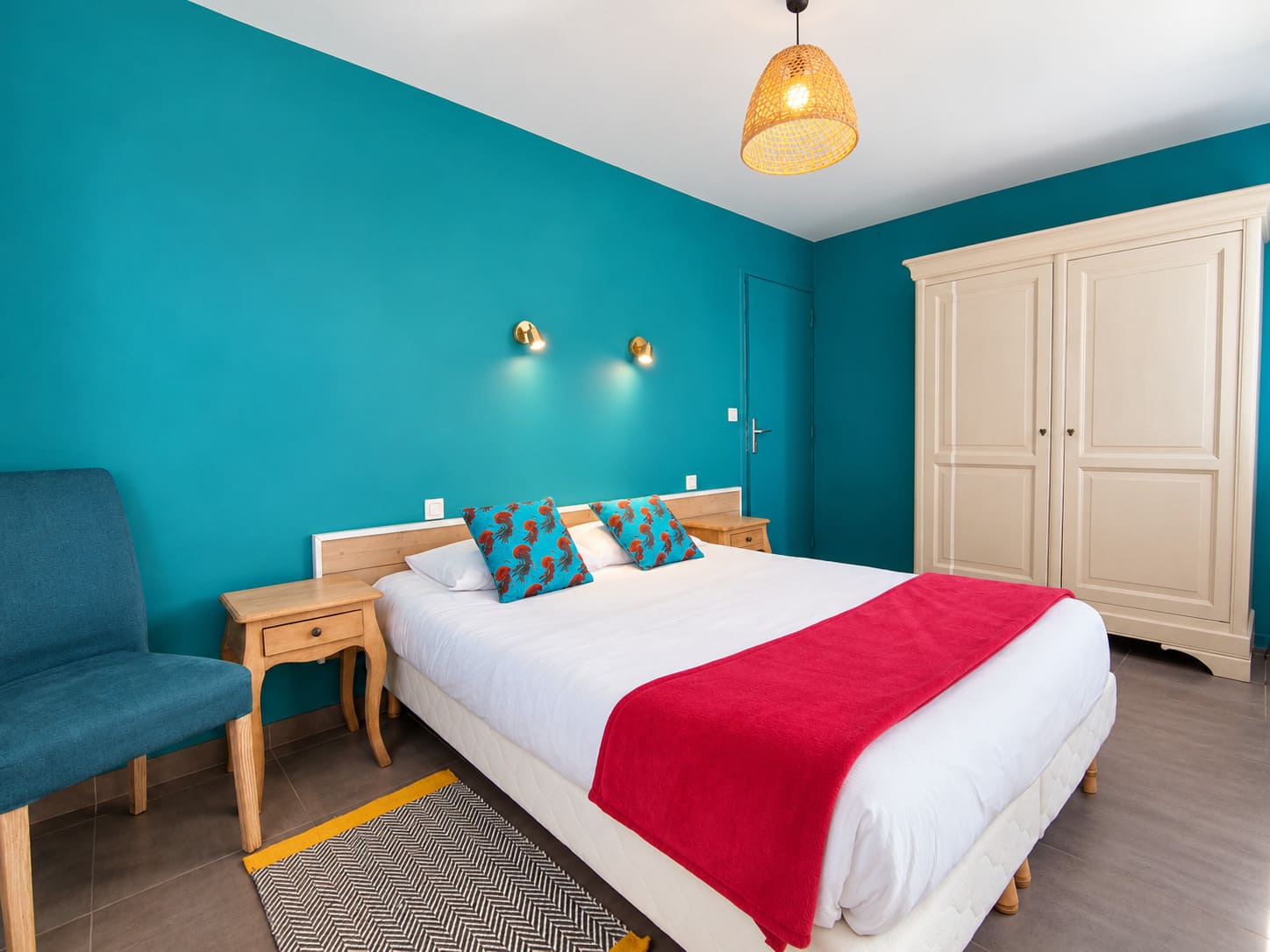 chambre rdc du gîte la roche aux gîtes du pêcheur à Erquy