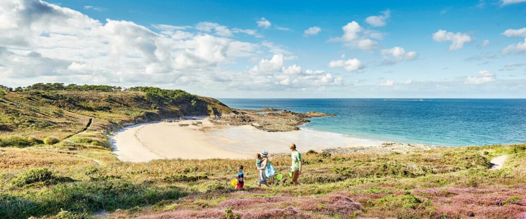 randonnée sur le sentier GR34 à Erquy